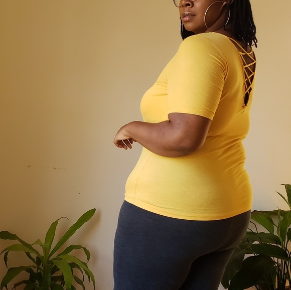 Yellow Plus Size Ribbed top - Picture 2 of 5